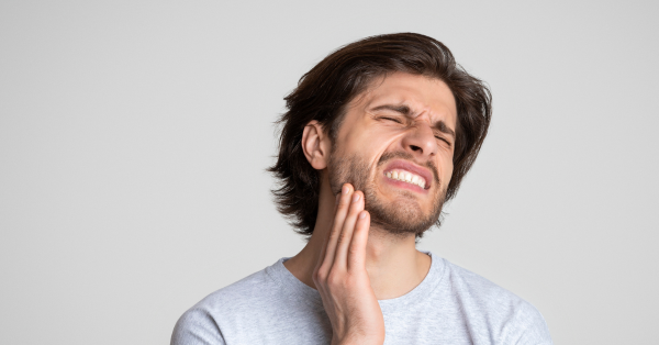 Rehabilitacja stomatologiczna: kiedy warto włączyć fizjoterapię do leczenia?