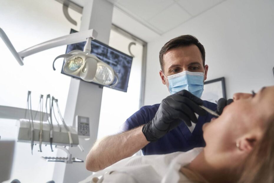 Leczenie zębów u dentysty